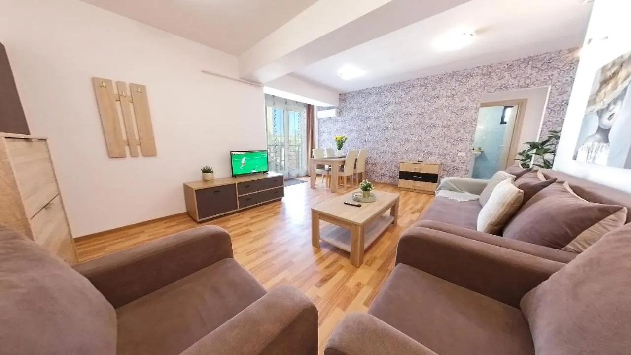 Old Town Flowery Apartment Bucarest
