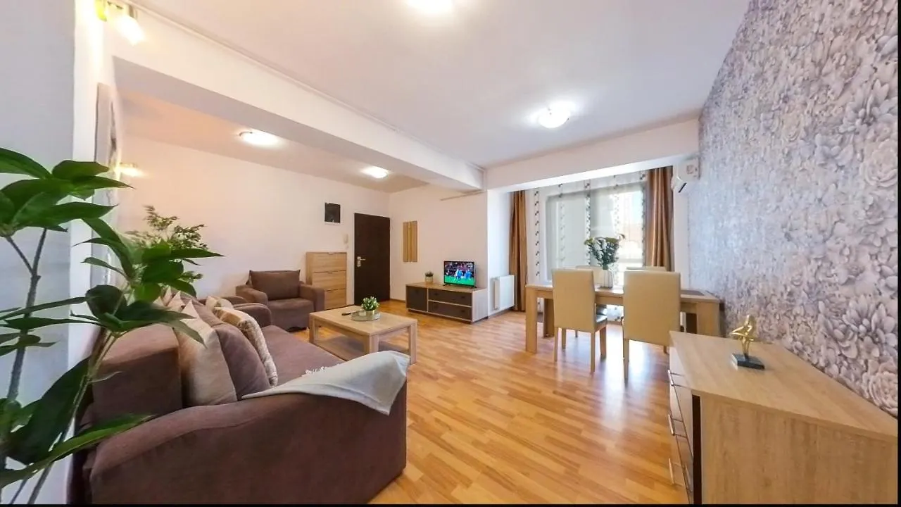 Old Town Flowery Apartment Bucharest Romania